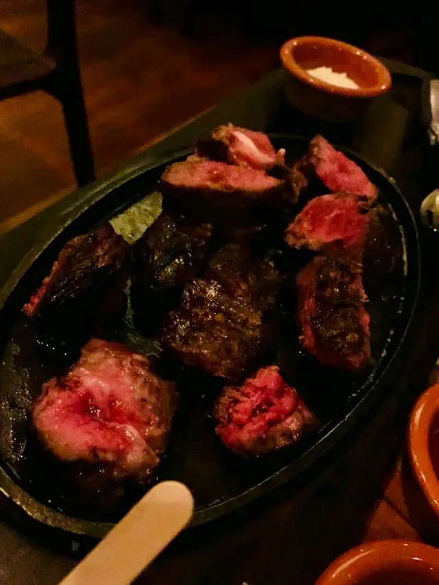 客串做完肉類分割員，就可以大快朵頤