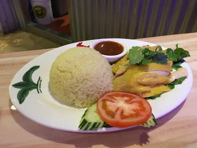 泰北海南雞配香油飯