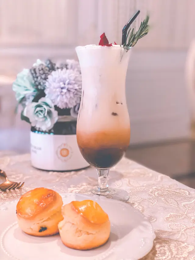 玫瑰拿鐵  鬆餅