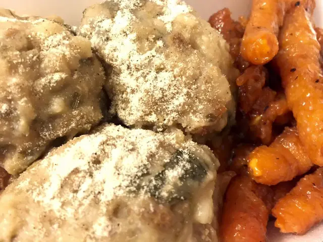 鯪魚球、豉汁蒸鳳爪