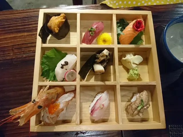 磯野壽司盛盒八款