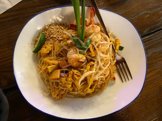 泰式鮮蝦炒金邊粉