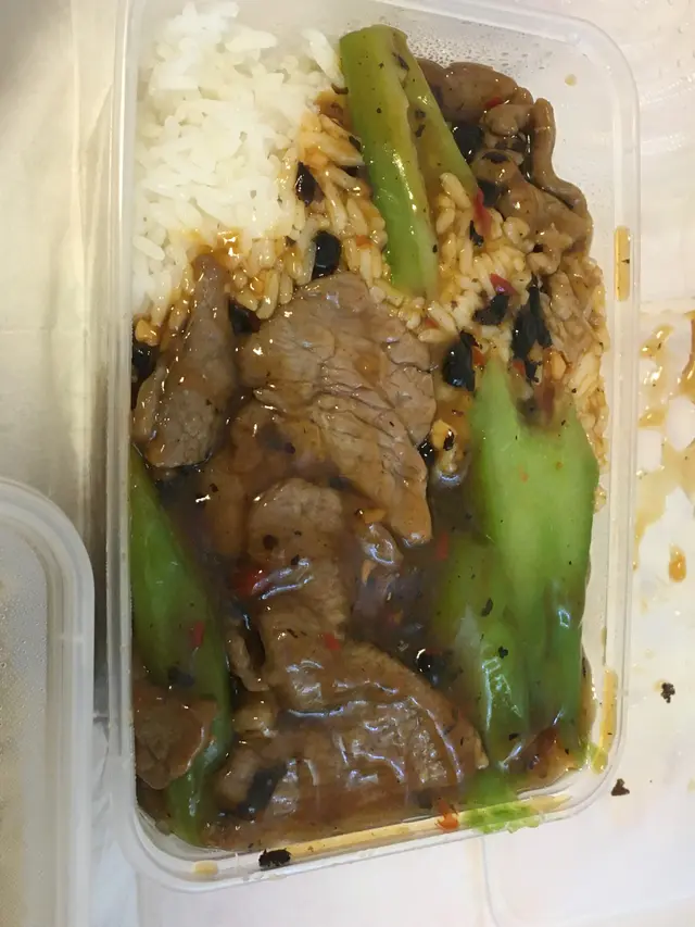 涼瓜牛肉飯