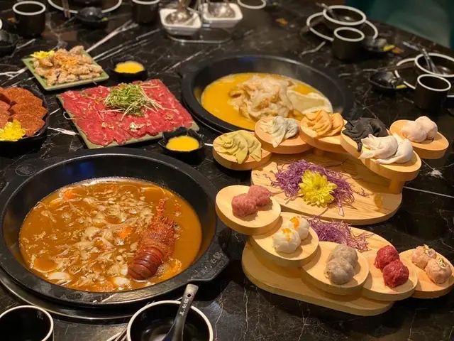 本地牛鮮嫩,丸餃拼盤非常新鮮可口