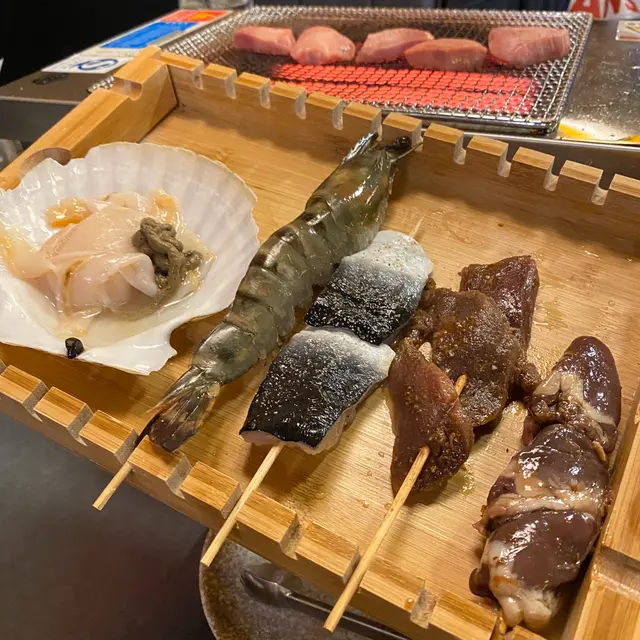 帆立貝明太子,原隻大虎蝦,燒活鱔,阿波尾雞腎,阿波尾雞心