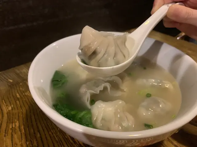 鴛鴦戲水湯餃