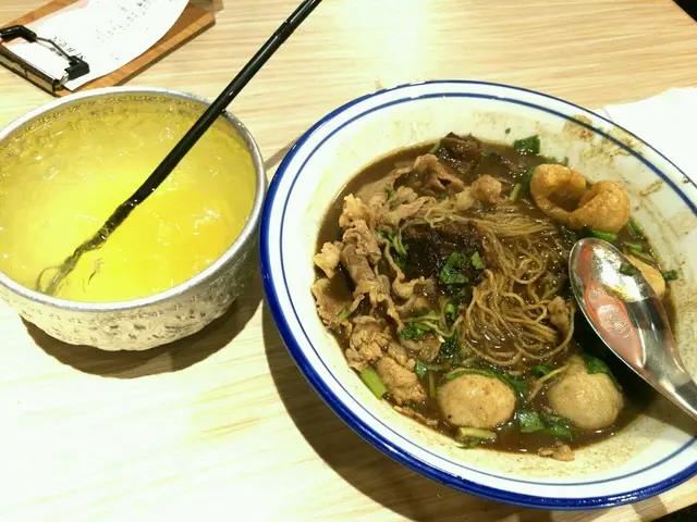 湯底試過和船皇湯面差唔多,因下午茶,超平!想食少d種類料可以揀,都係圍番三十幾,liked