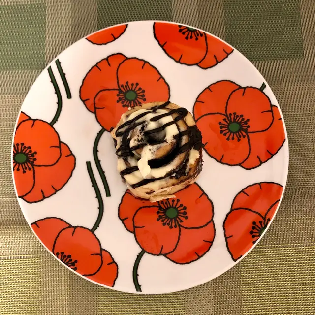 Chocolate  cinnamon  bun  