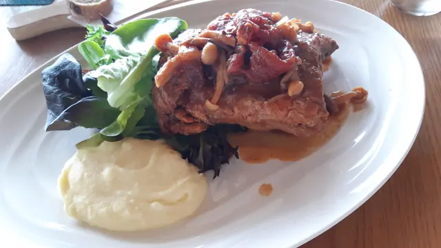 似乎不是燒的,而是煮過之後才燒的!