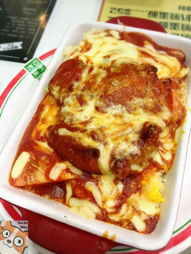招牌蕃茄菠蘿焗豬扒飯 
