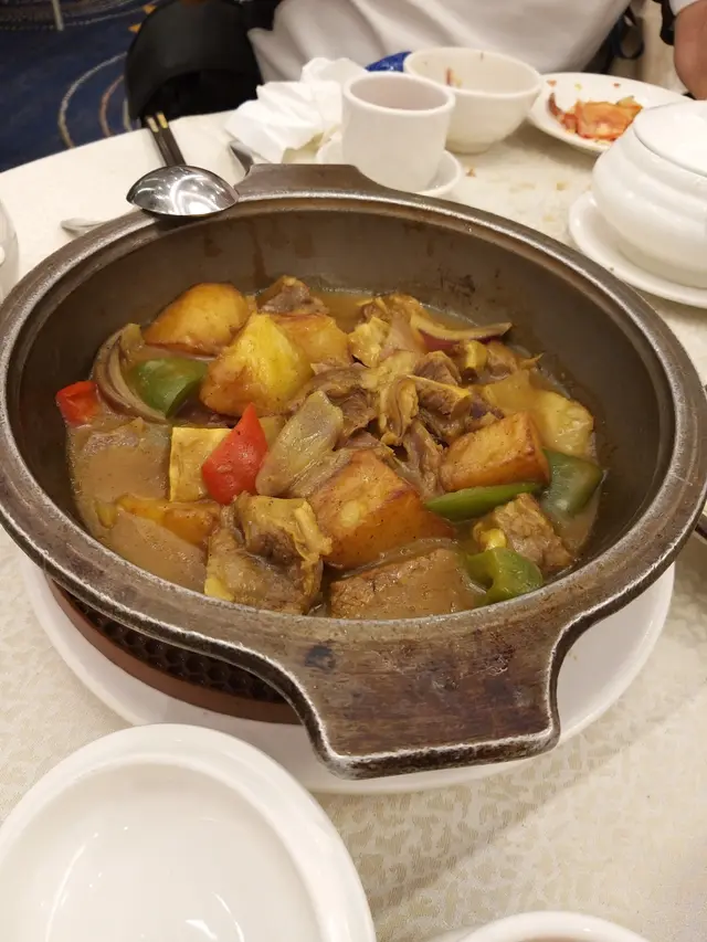 海南咖喱牛腩煲