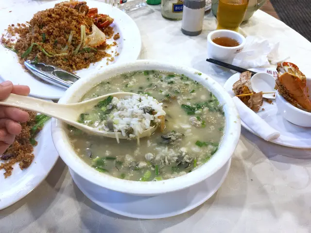 方魚肉碎蠔仔粥