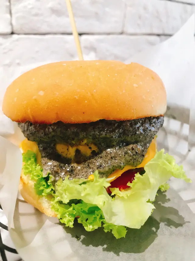 黑松露芝士牛堡