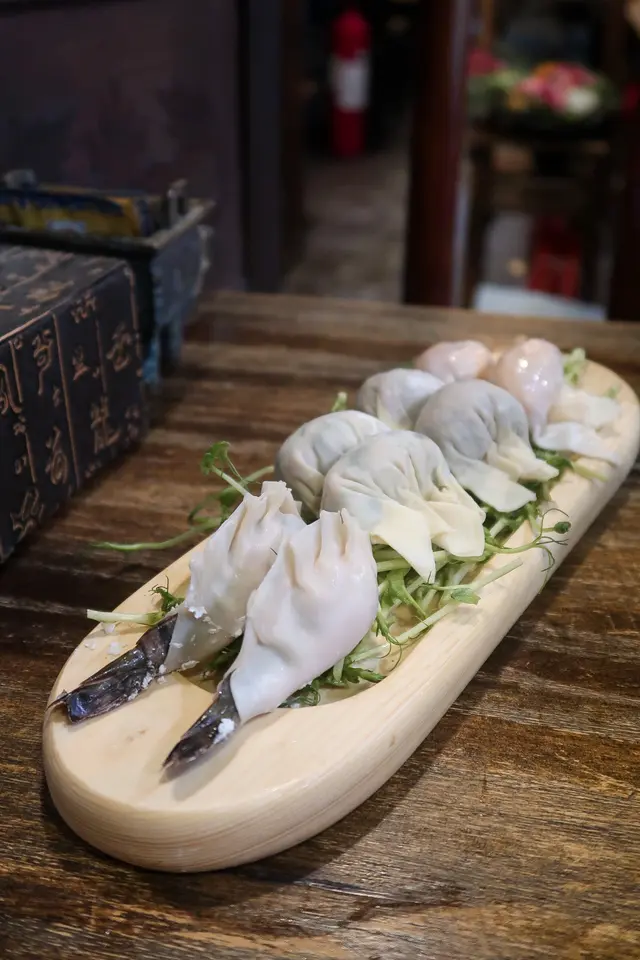 大滾友餃子拼盤