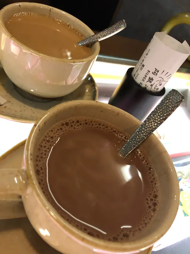 唔小心搞個Gag  ：  嫩細鴛鴦都幾岩依家亂世中既鴛鴦喎！🙈😂