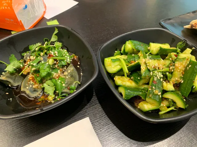 涼拌皮蛋，涼拌青瓜(每碟)