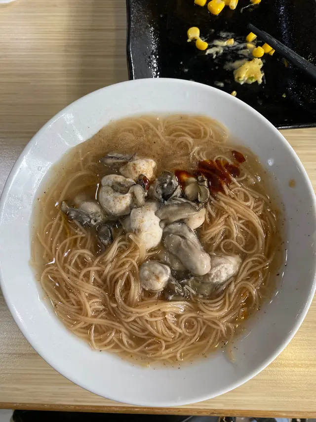 不過不失嘅蚵仔麵線!好彩記得走莞茜!