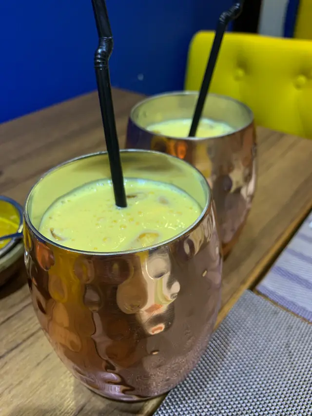 Mango  lasi  