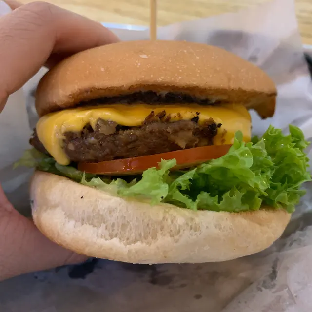 黑松露芝士牛堡