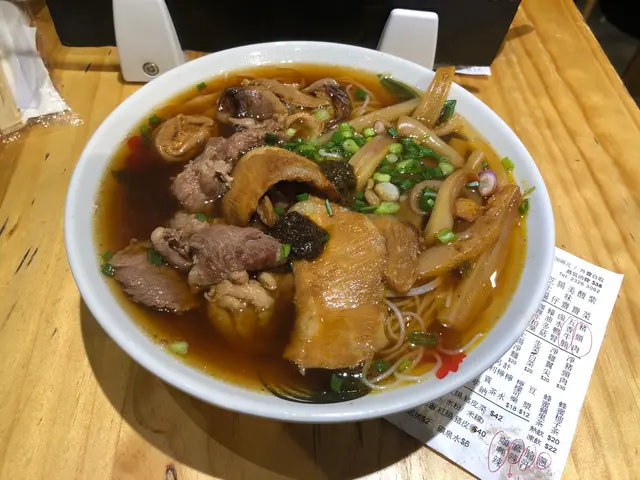 咖哩辣、麻辣(小辣)、腩汁、蔥