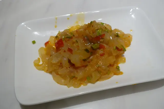 如果海蜇口感可以做到爽身更好！帶有麻油香氣及微辣挺開胃！