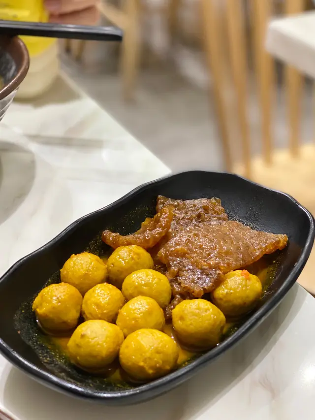 咖喱魚蛋豬皮雙拼