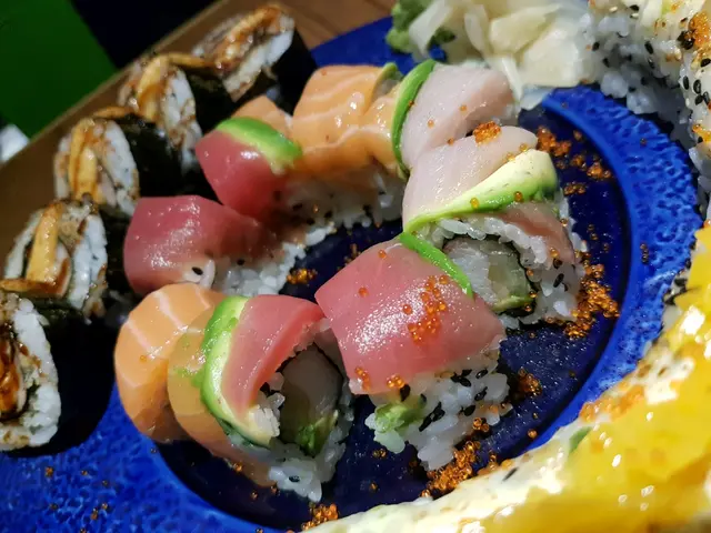 彩虹卷