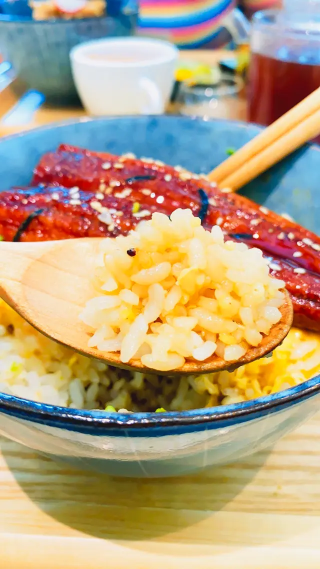 滑蛋真正細滑；鰻魚質素優秀；飯香令人回味無窮