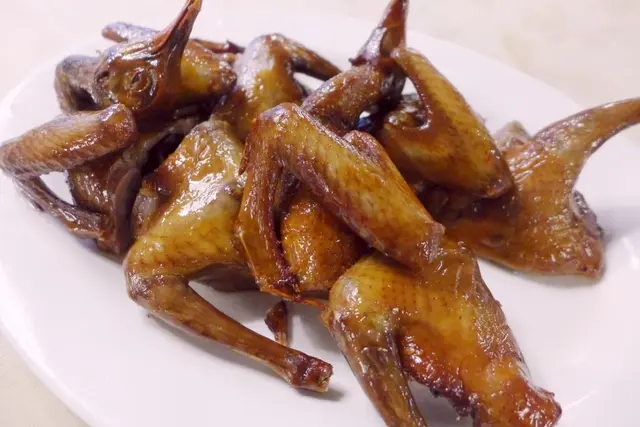 龍華脆皮燒乳鴿