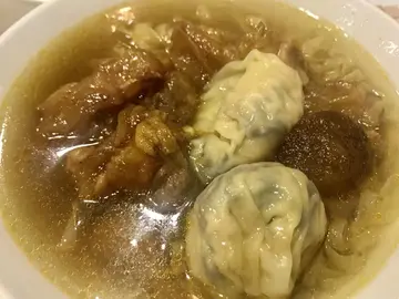 水餃辣牛筋粗麵