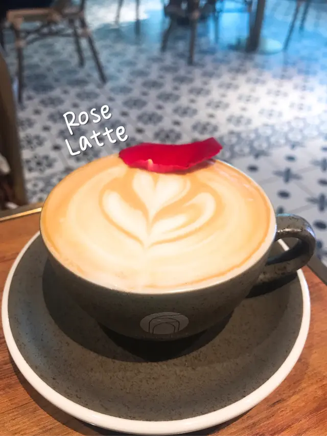 玫瑰鮮奶咖啡