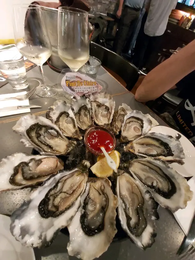 抵食生蠔十蚊隻