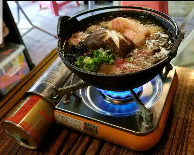 個湯底配冬粉好正,牛肉嫩滑😋!