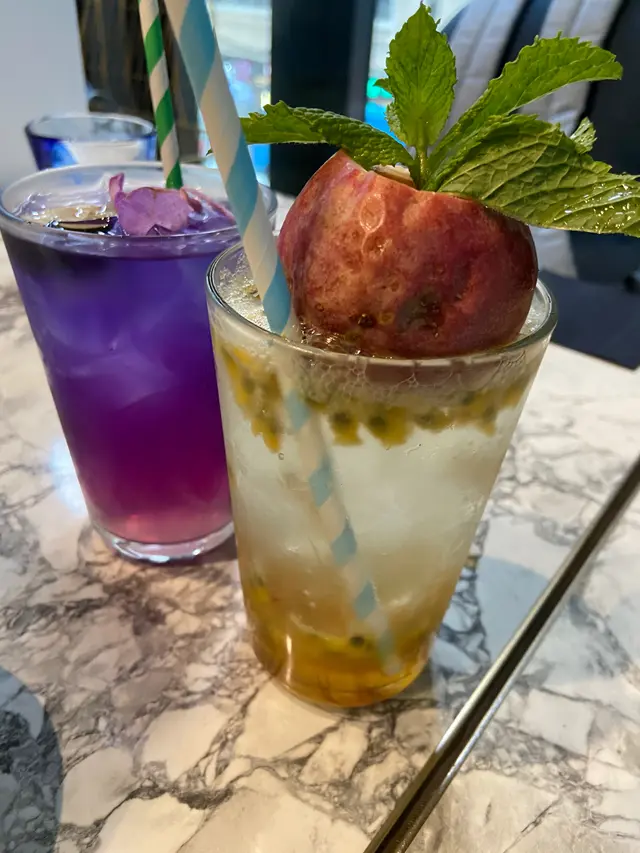 熱情果梳打，碟豆花梳打