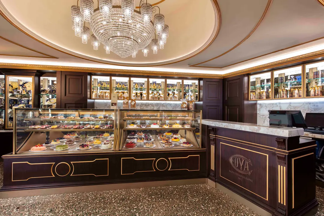 Cova Pasticceria & Confetteria (又一城)