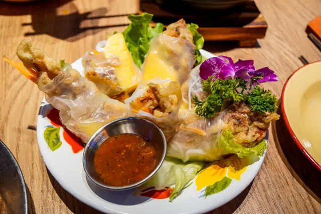 香芒軟殼蟹米紙卷