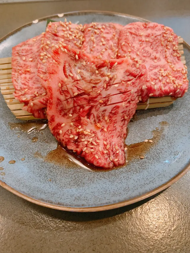 這個就是上面提到的和牛小排，很好吃