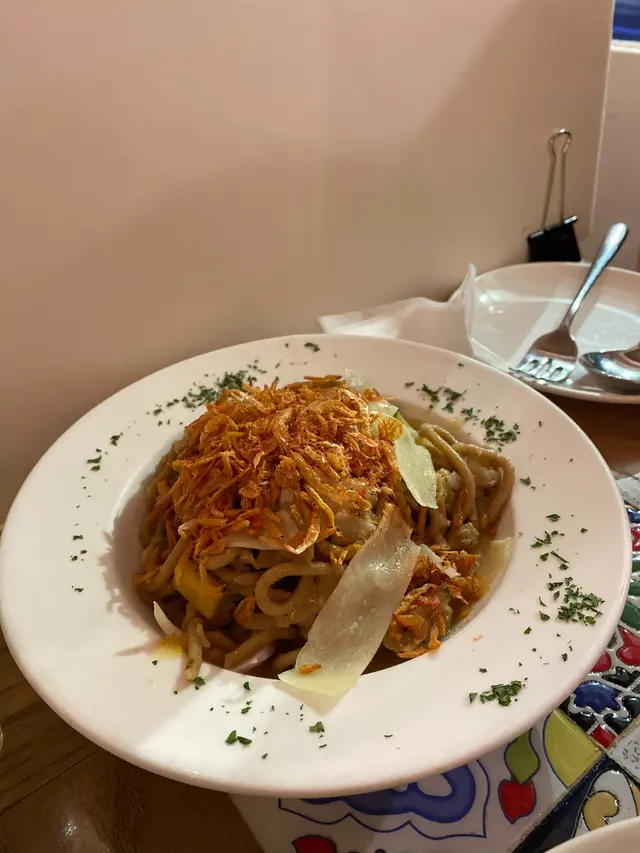 牛油汁蜆肉自家製蝦米意大利粉