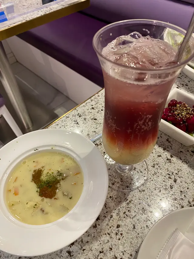 花膠忌廉湯+紫貝天葵荔枝梳打