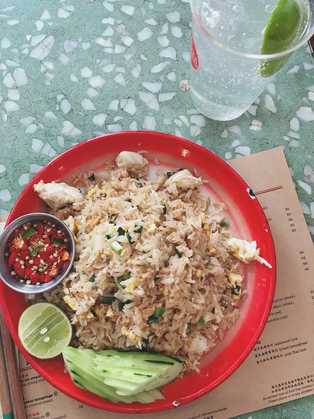 招牌泰式蟹肉炒飯