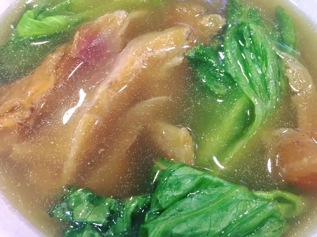 粉腸牛筋蝦子撈麵