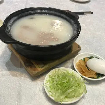 皮蛋瘦肉粥