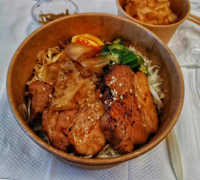 灸燒豚肉煮丼