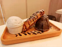 心太軟酥皮配曲奇雪糕