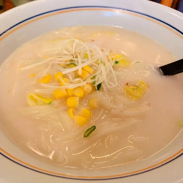 加洲反卷 拼 野菜豬骨湯烏冬