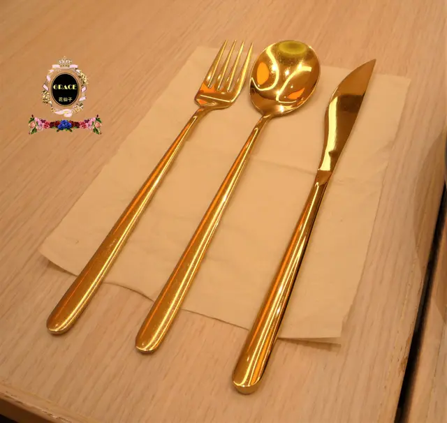 金色餐具