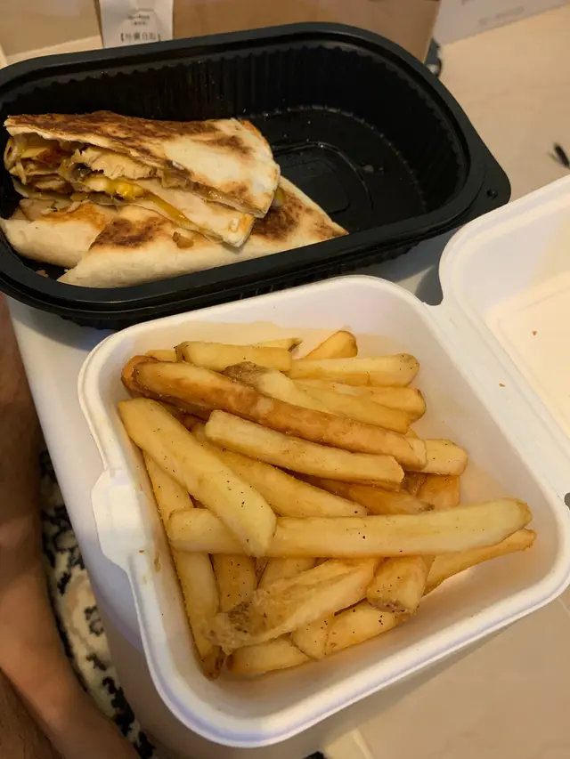 個餅本身係好食，個重點係個醬！佢比漏左我！