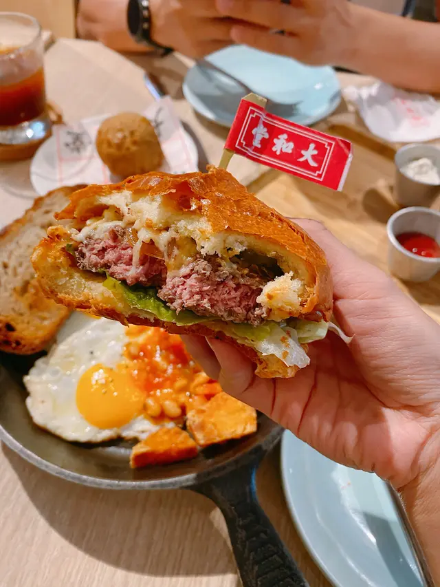 招牌大和堂牛肉burger