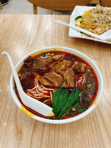 麻辣牛腩面