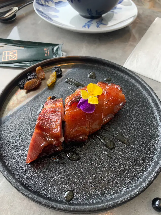 必食！肉質鮮嫩，同平時係燒味舖食嘅叉燒吾同